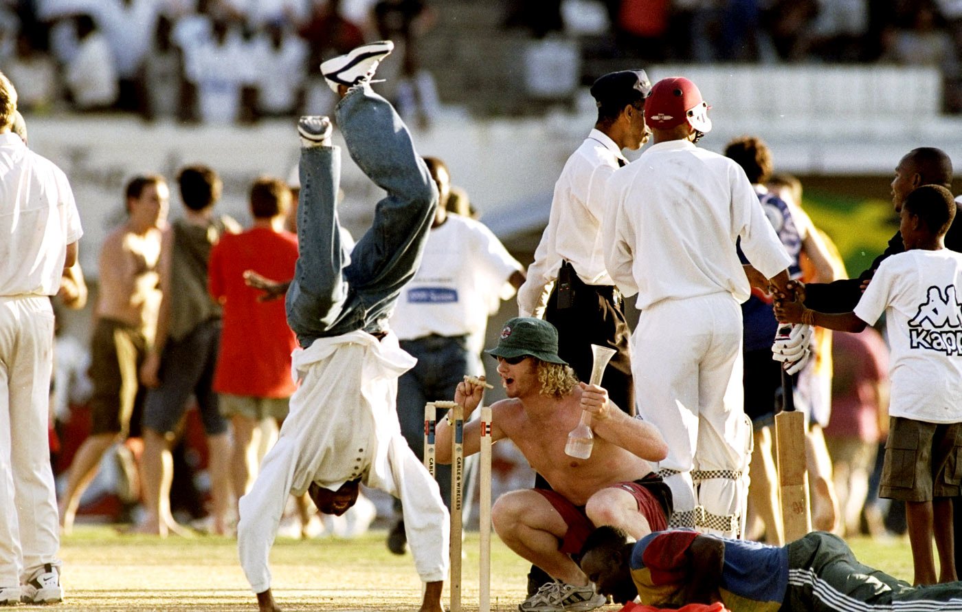 Most Memorable Cricket - Aus vs Wi - Barbados 1999 - Crowd on ground