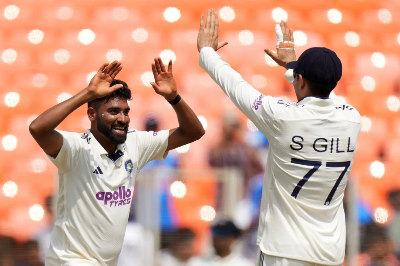 Mohammad Siraj celebrates wicket with Shubham Gill on Ind vs WI day 3